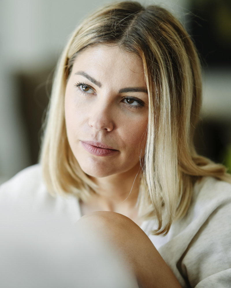 Middle-age blonde woman with skin infections